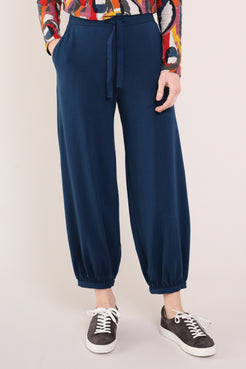 yoga trousers